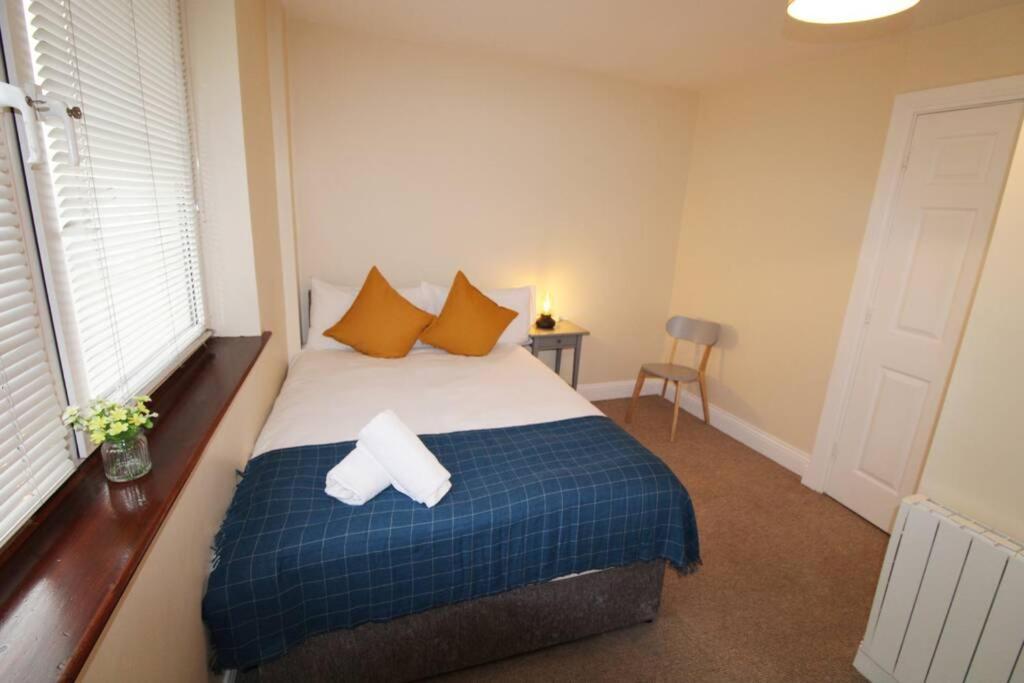 Large 3 Bed, Galway City Centre 아파트 외부 사진
