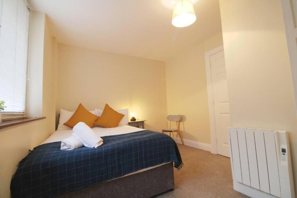 Large 3 Bed, Galway City Centre 아파트 외부 사진